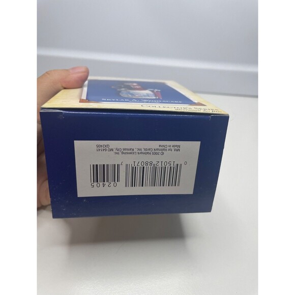 Hallmark Keepsake Snowman: 2005 Skylar A Woolscarf Ornament - Picture 5 of 5